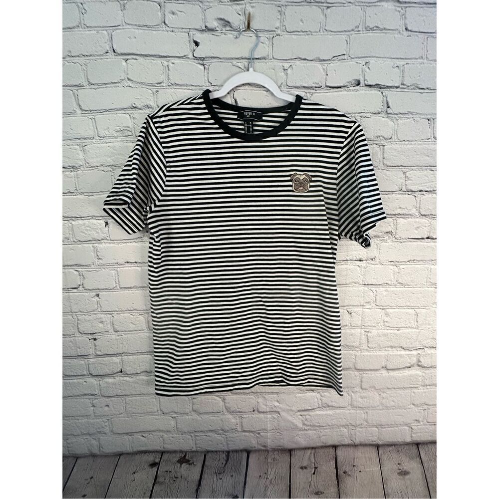 Forever 21 Men’s Medium Black/White Striped T-shirt Pug Embroidered Short Sleeve